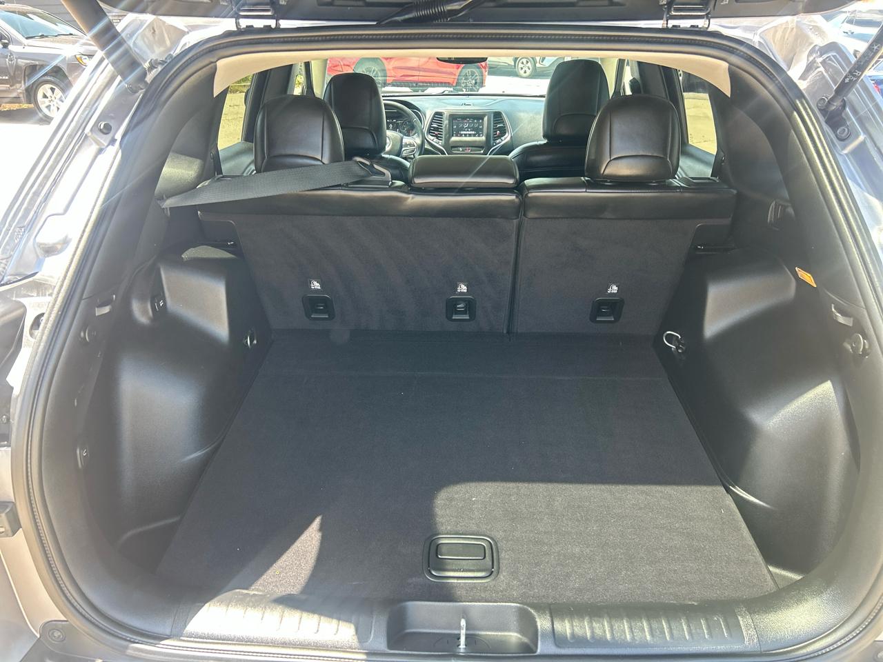 Jeep Cherokee Latitude Plus 4x4 2019