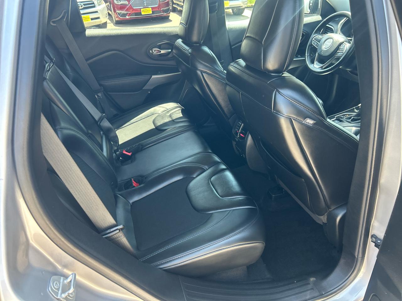 Jeep Cherokee Latitude Plus 4x4 2019