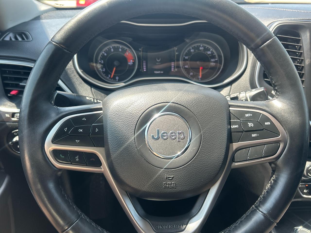 Jeep Cherokee Latitude Plus 4x4 2019