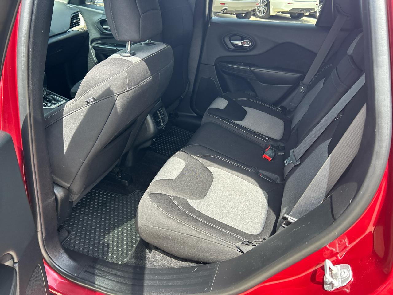 Jeep Cherokee 4WD 4dr Latitude 2014