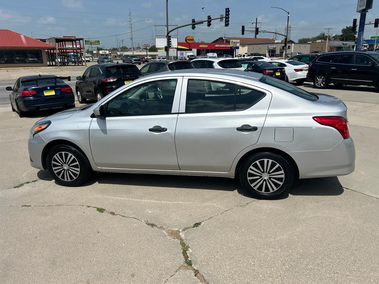 Nissan Versa Sedan S Manual 2018