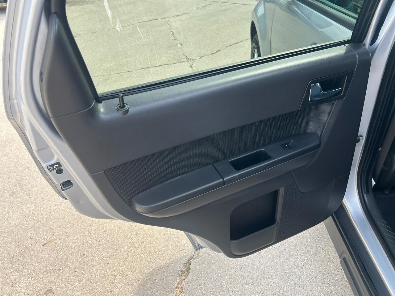 Ford Escape 4WD 4dr Limited 2011
