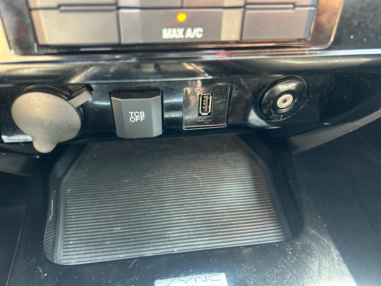 Ford Escape 4WD 4dr Limited 2011