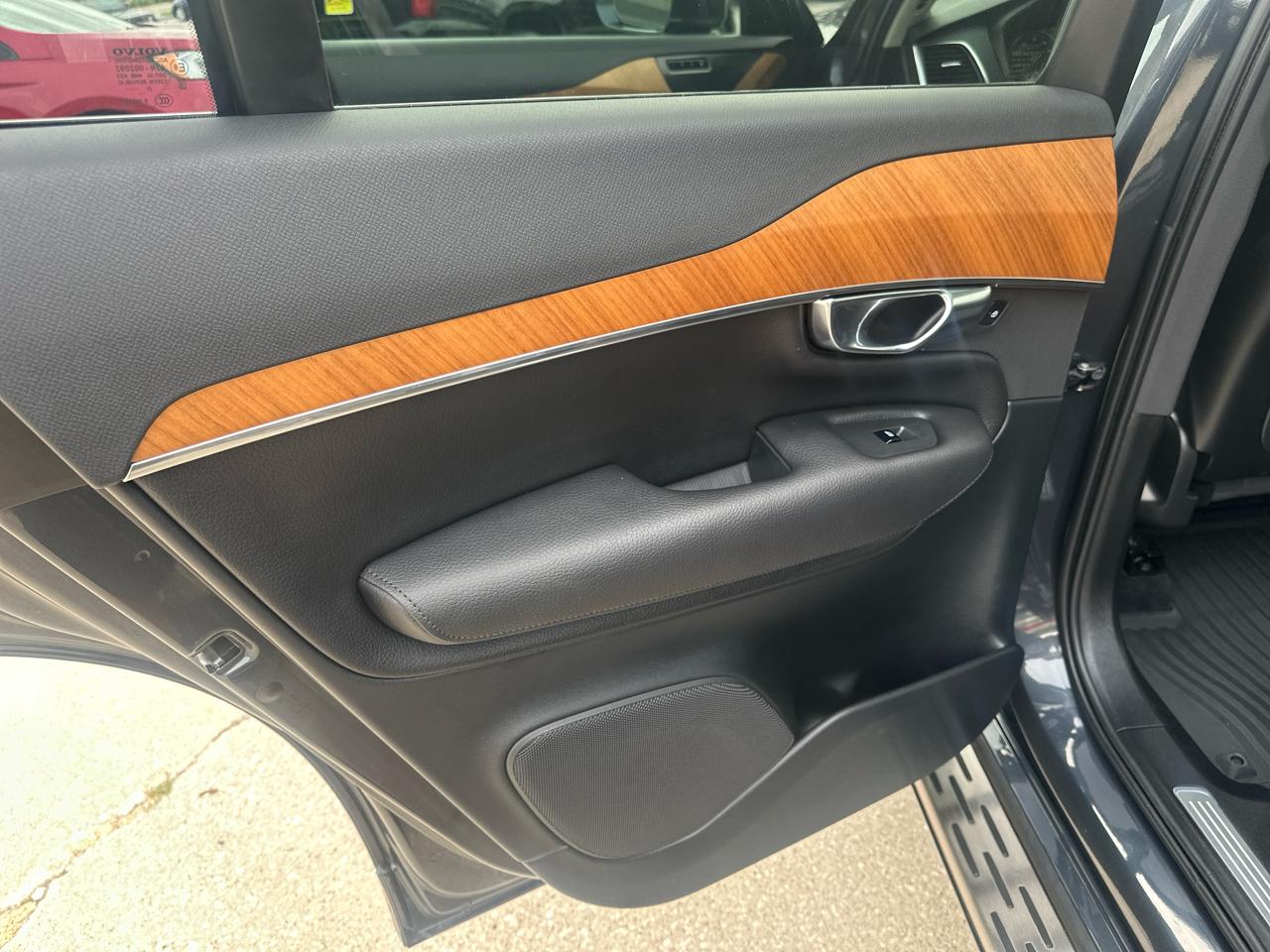 Volvo XC90 T6 AWD Momentum 7P 2022