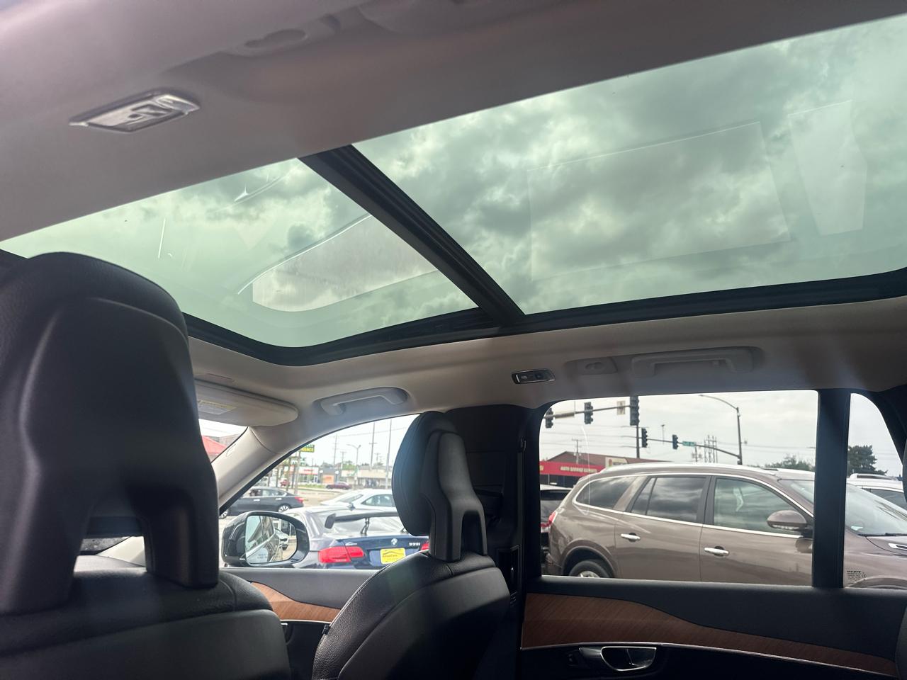 Volvo XC90 T6 AWD Momentum 7P 2022