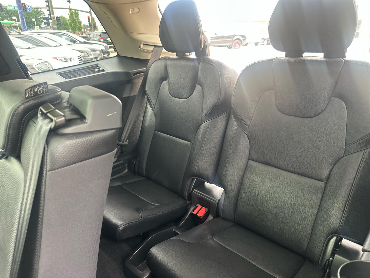 Volvo XC90 T6 AWD Momentum 7P 2022