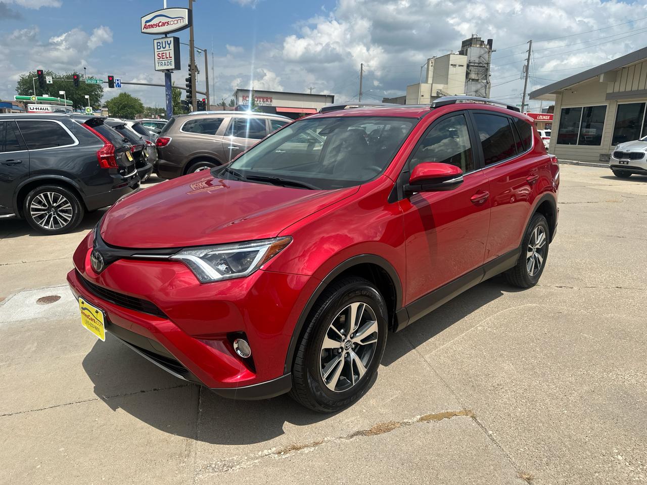 Toyota RAV4 XLE AWD (Natl) 2017