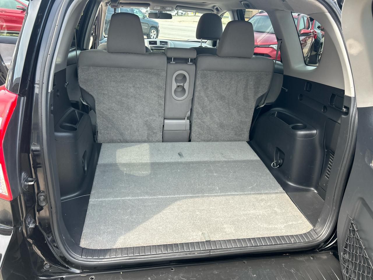 Toyota RAV4 4WD 4dr I4 (Natl) 2012