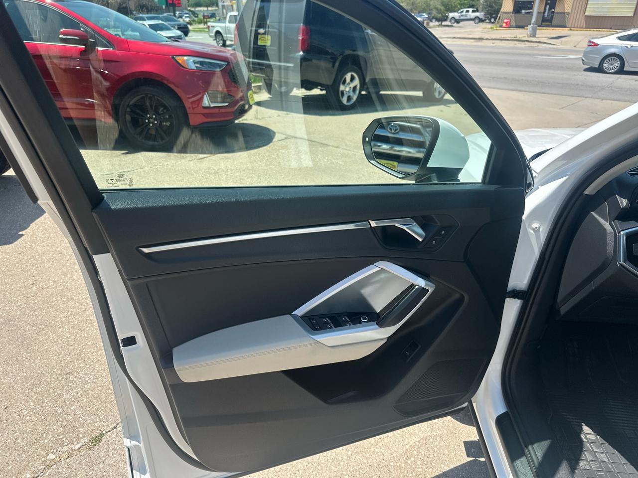 Audi Q3 Premium 45 TFSI quattro 2020