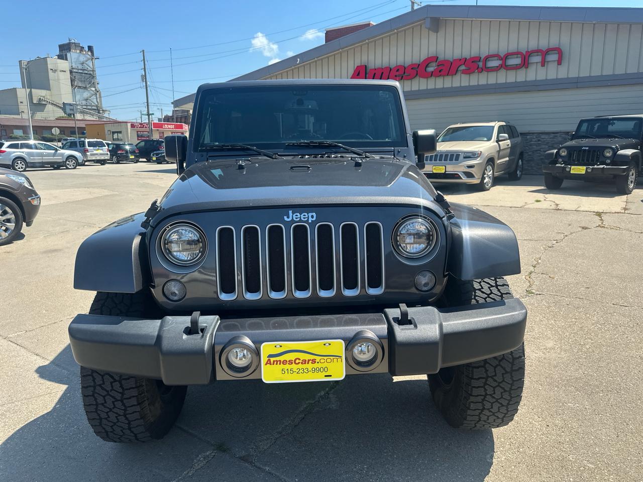 Jeep Wrangler Unlimited 4WD 4dr Sahara 2017