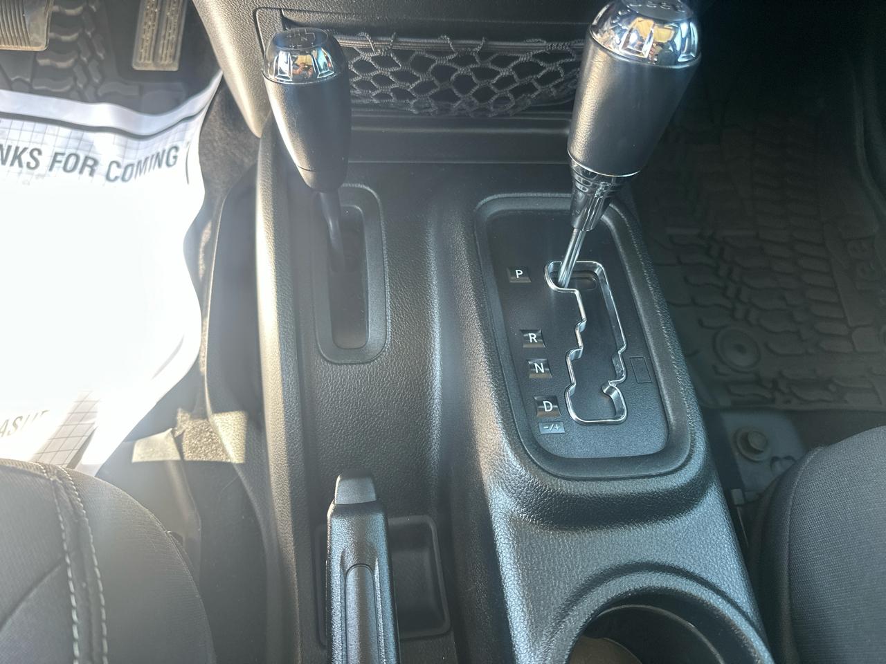 Jeep Wrangler Unlimited 4WD 4dr Sahara 2017