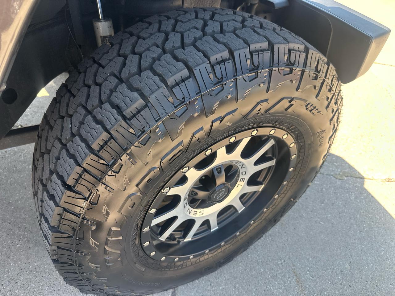 Jeep Wrangler Unlimited 4WD 4dr Sahara 2017