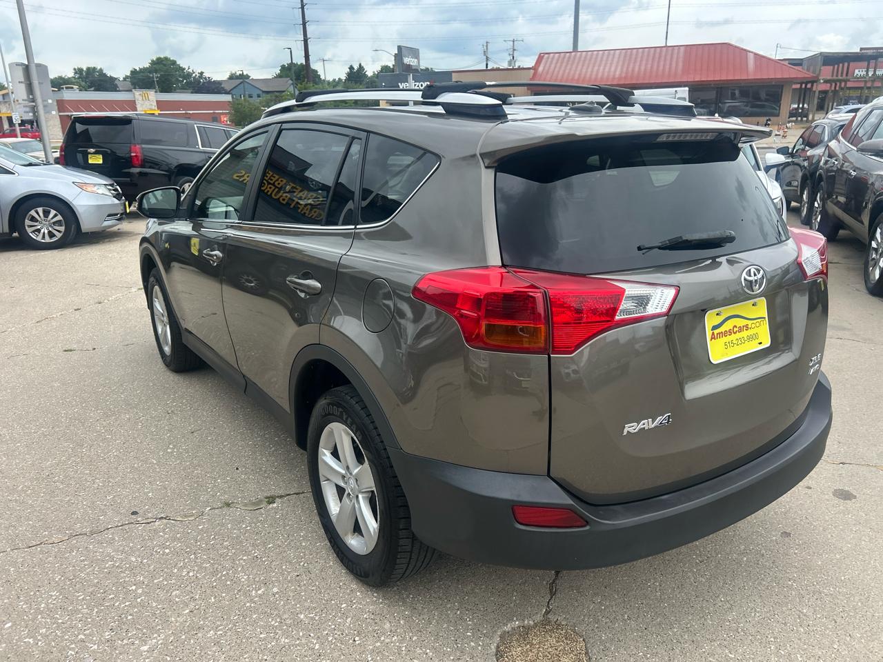 Toyota RAV4 AWD 4dr XLE (Natl) 2014