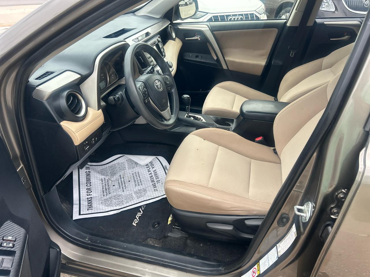 Toyota RAV4 AWD 4dr XLE (Natl) 2014