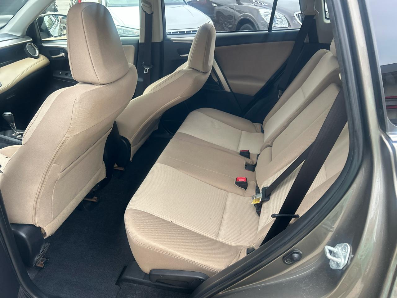 Toyota RAV4 AWD 4dr XLE (Natl) 2014