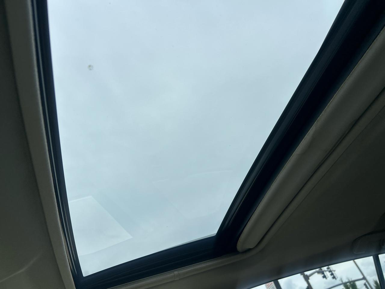 Toyota RAV4 AWD 4dr XLE (Natl) 2014