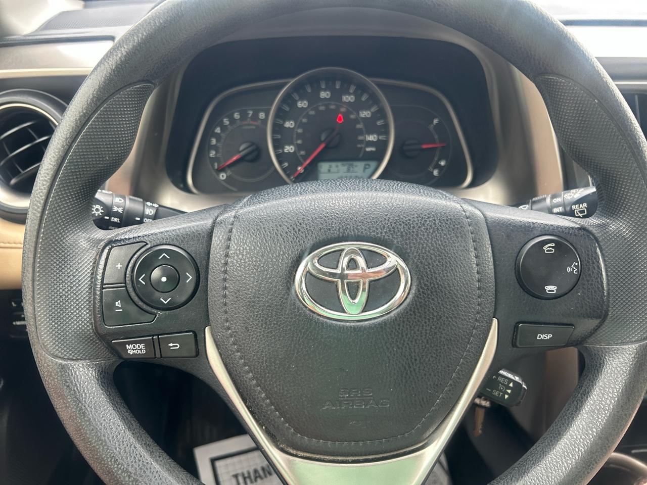 Toyota RAV4 AWD 4dr XLE (Natl) 2014