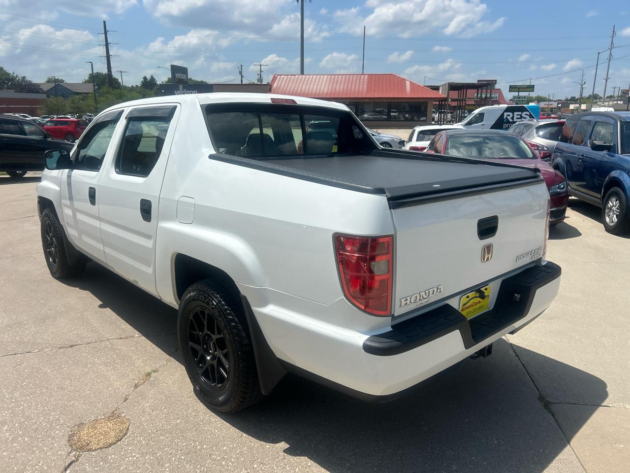 Honda Ridgeline 4WD Crew Cab RT 2011