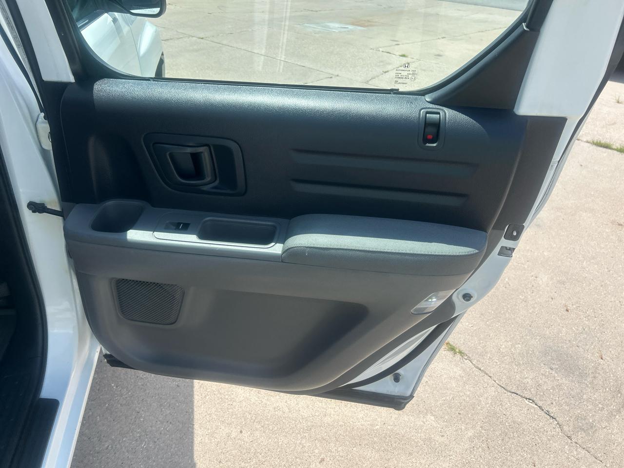Honda Ridgeline 4WD Crew Cab RT 2011
