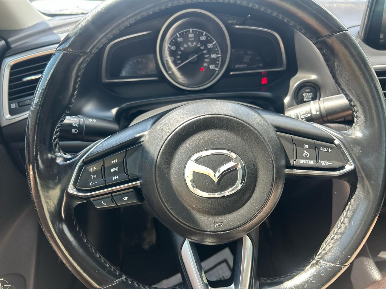 Mazda Mazda3 4-Door Touring Manual 2017