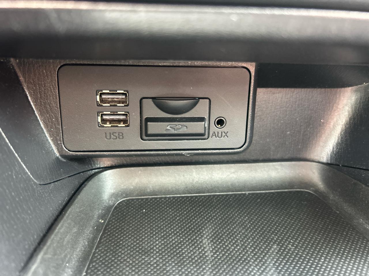 Mazda Mazda3 4-Door Touring Manual 2017