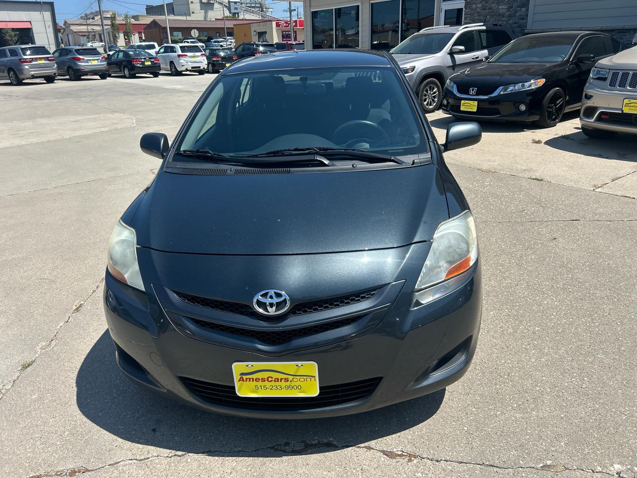 Toyota Yaris 4dr Sdn Man (Natl) 2008