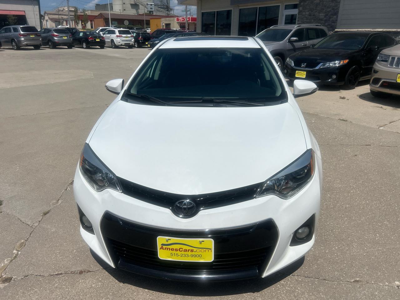 Toyota Corolla 4dr Sdn CVT LE Premium (Natl) 2014