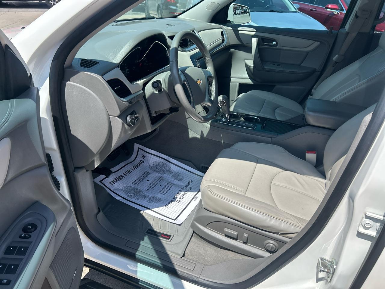 Chevrolet Traverse FWD 4dr LT w/2LT 2015