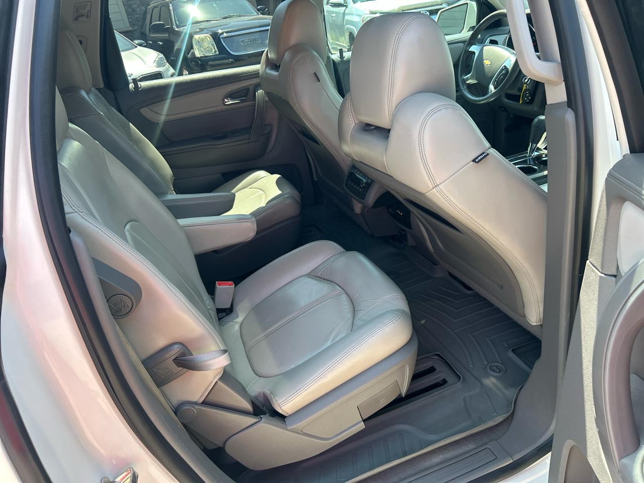 Chevrolet Traverse FWD 4dr LT w/2LT 2015