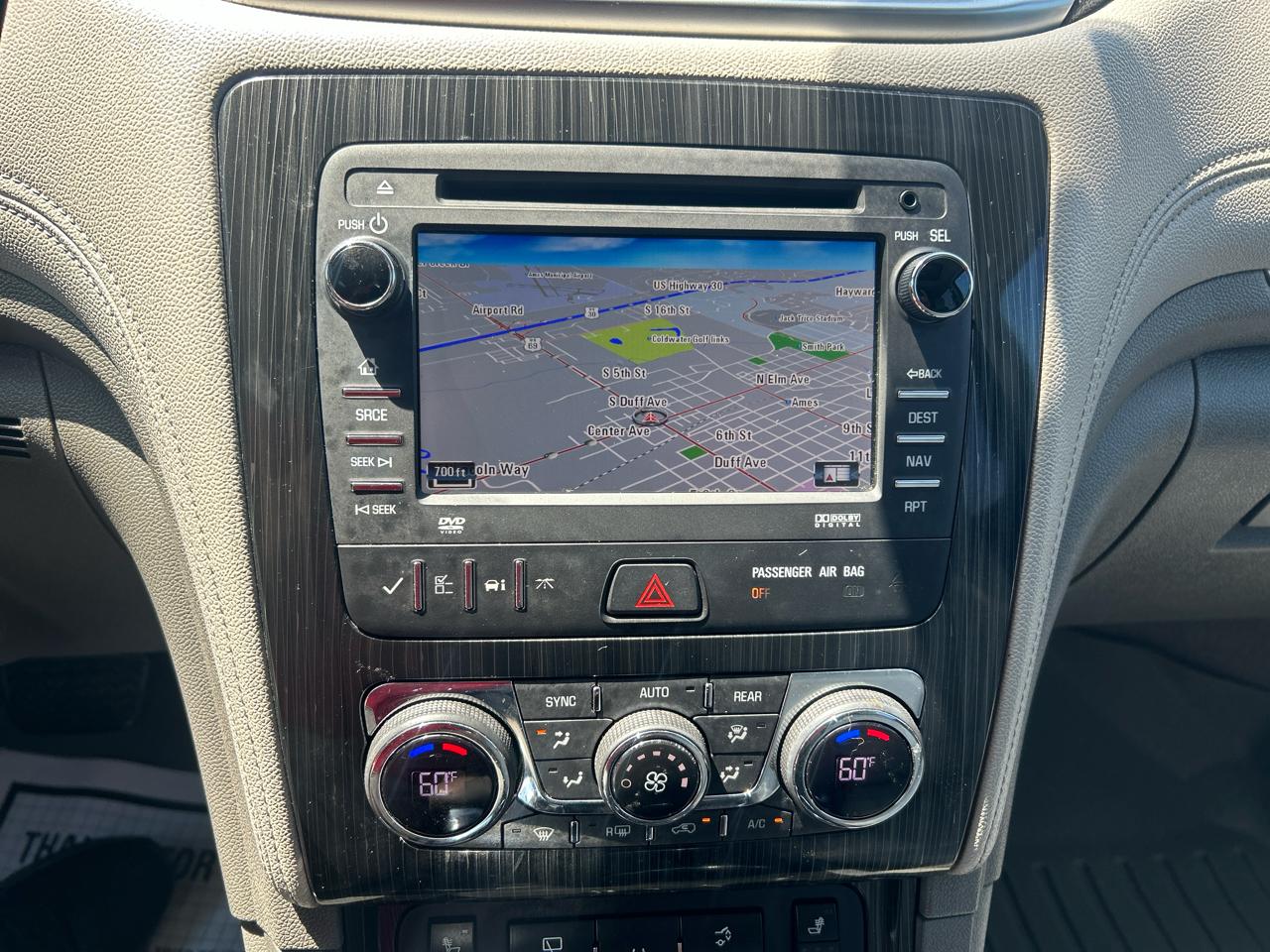 Chevrolet Traverse FWD 4dr LT w/2LT 2015