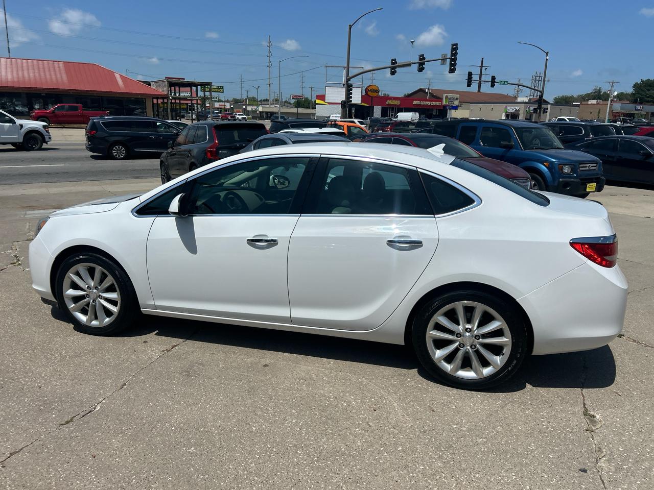 Buick Verano 4dr Sdn 2012