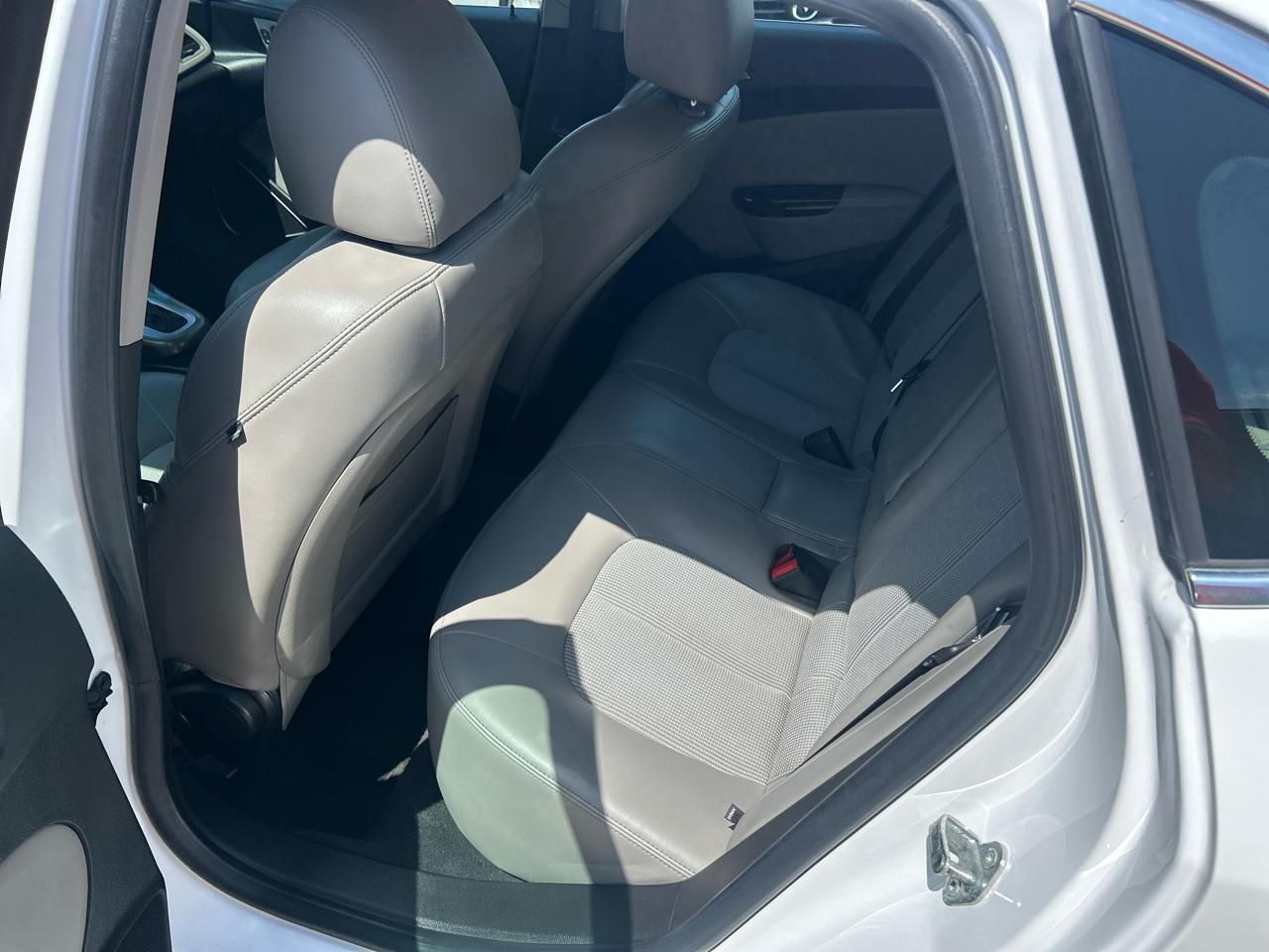 Buick Verano 4dr Sdn 2012