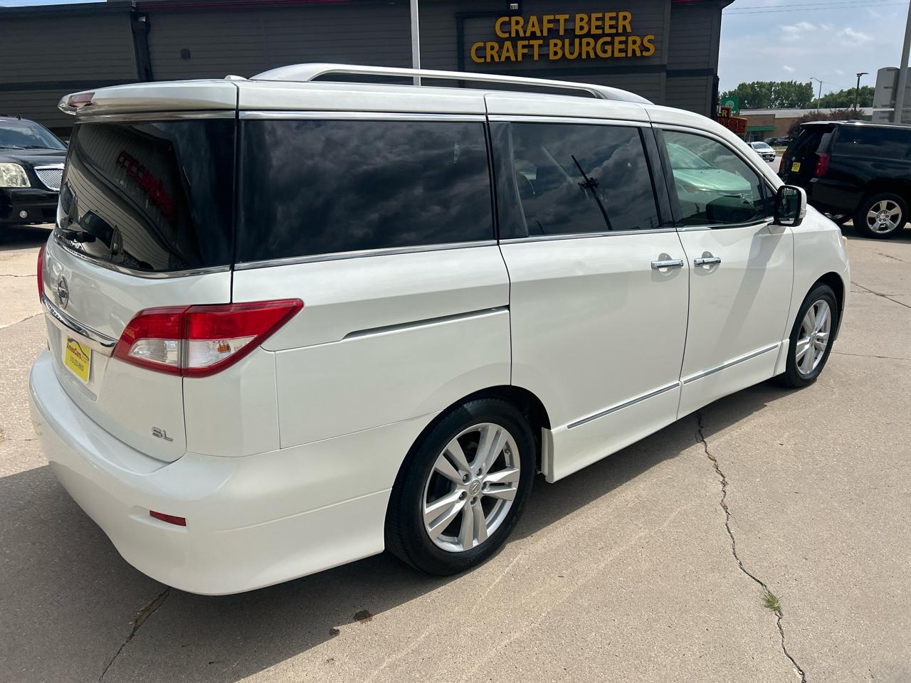 Nissan Quest 4dr SL 2012