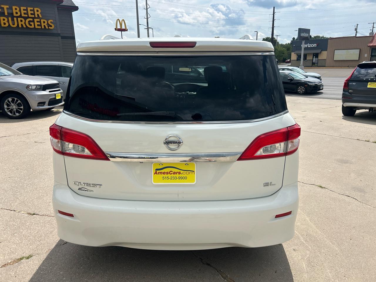 Nissan Quest 4dr SL 2012