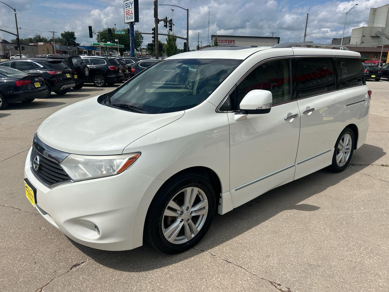 Nissan Quest 4dr SL 2012