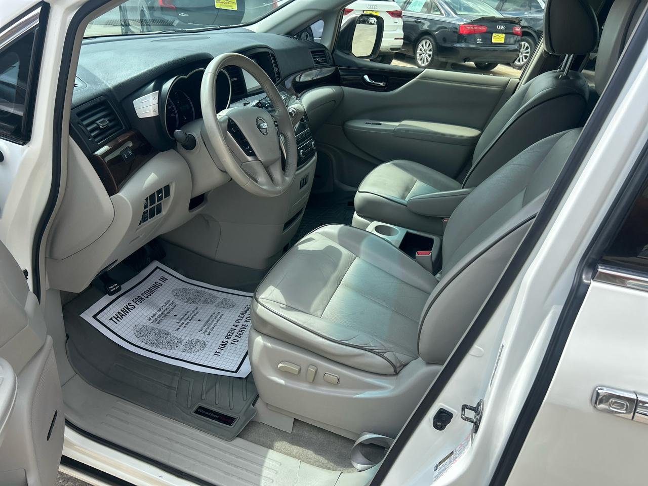 Nissan Quest 4dr SL 2012