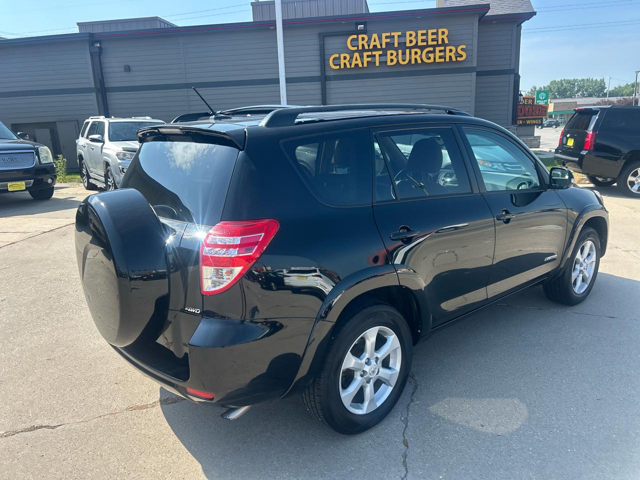 Toyota RAV4 4WD 4dr 4-cyl 4-Spd AT Ltd (Natl) 2011