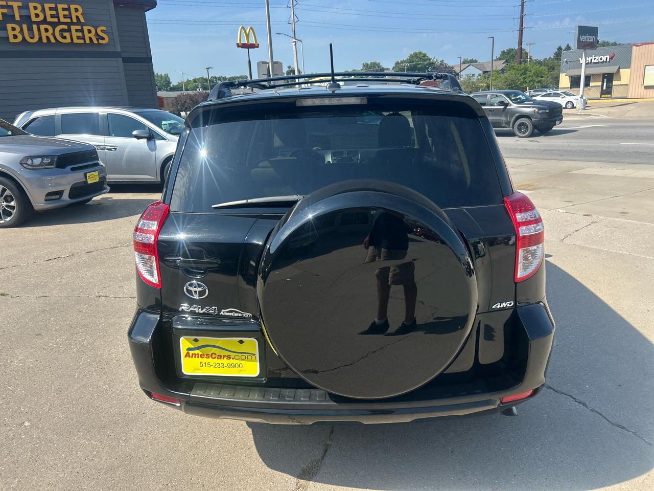 Toyota RAV4 4WD 4dr 4-cyl 4-Spd AT Ltd (Natl) 2011