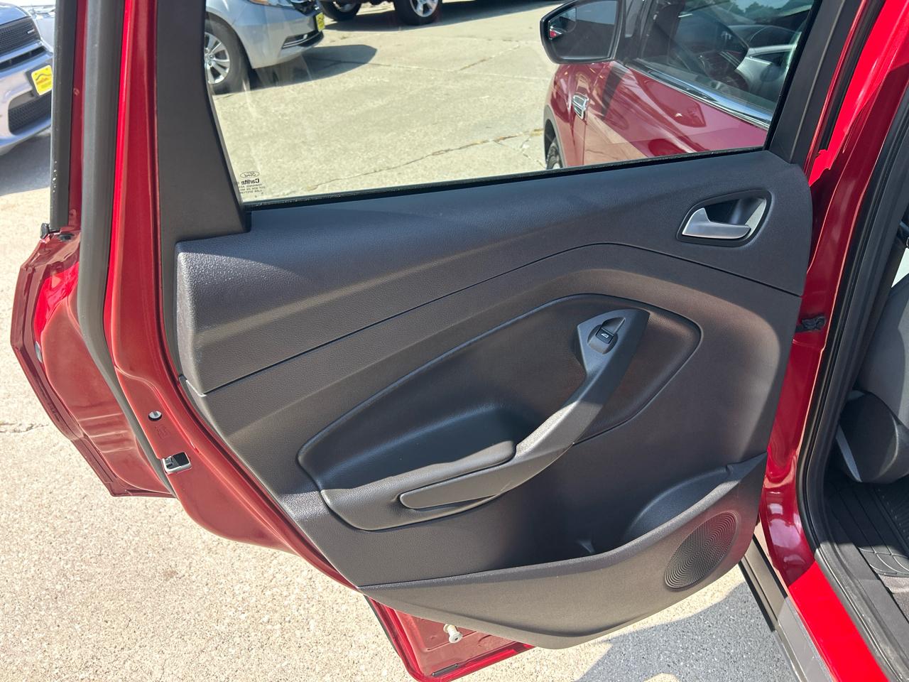 Ford Escape FWD 4dr SE 2016