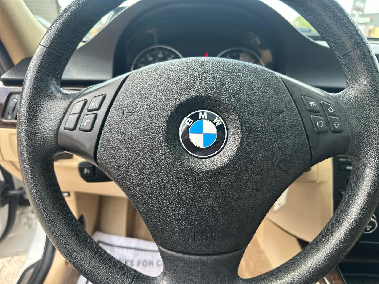 BMW 3 Series 4dr Sdn 328i xDrive AWD South Africa 2011