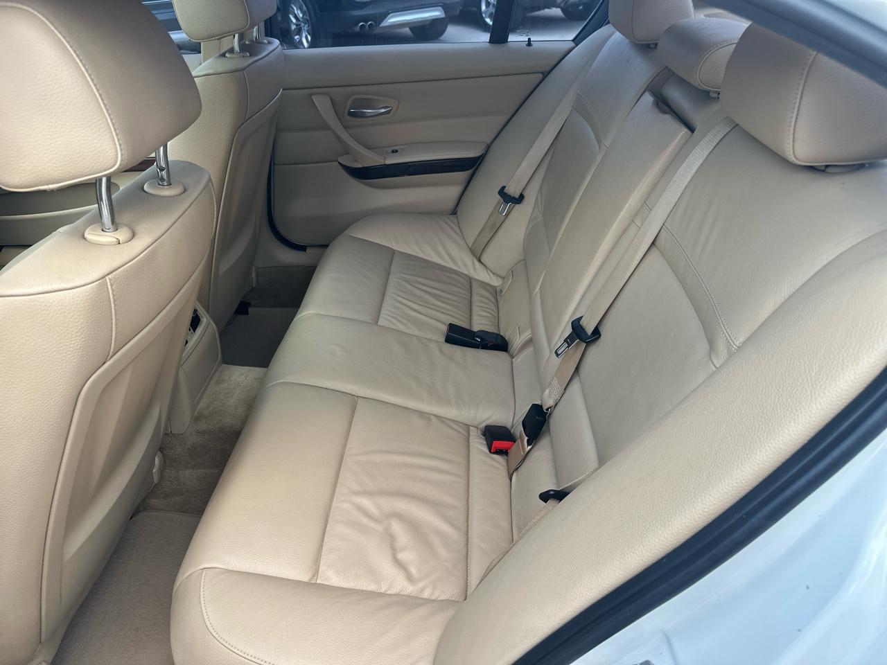 BMW 3 Series 4dr Sdn 328i xDrive AWD South Africa 2011