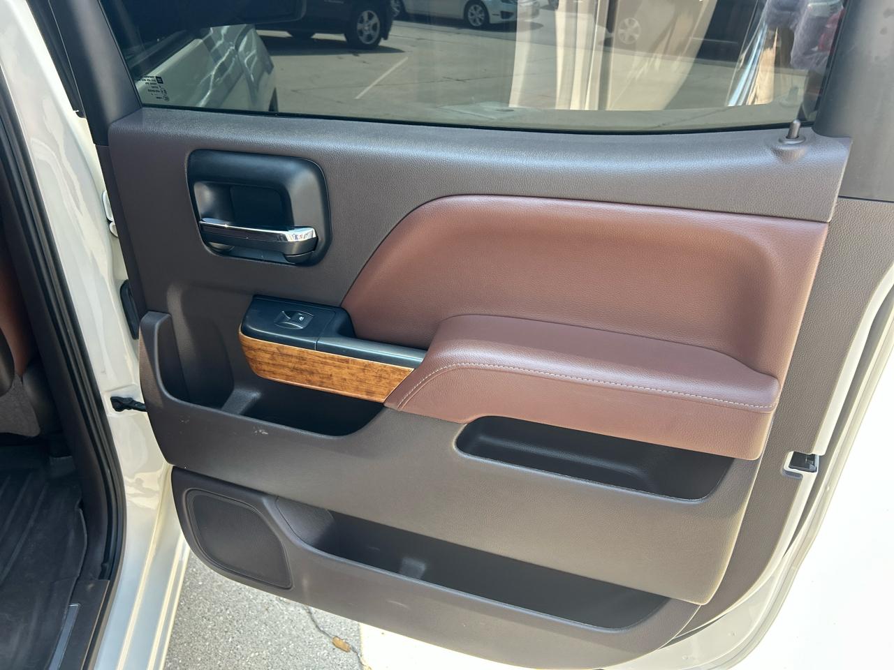 Chevrolet Silverado 1500 4WD Crew Cab 143.5" High Country 2014