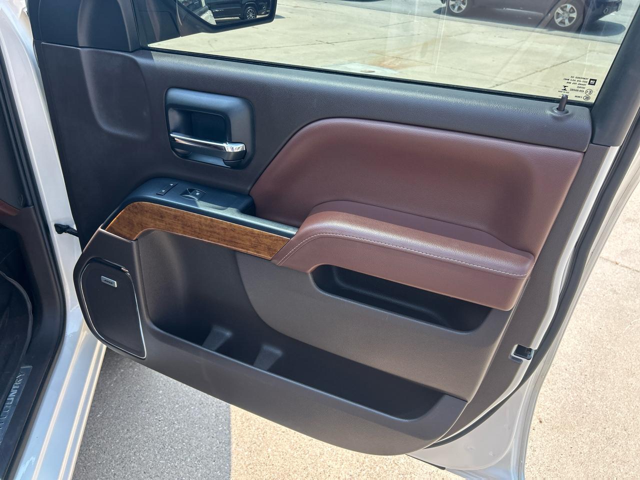 Chevrolet Silverado 1500 4WD Crew Cab 143.5" High Country 2014