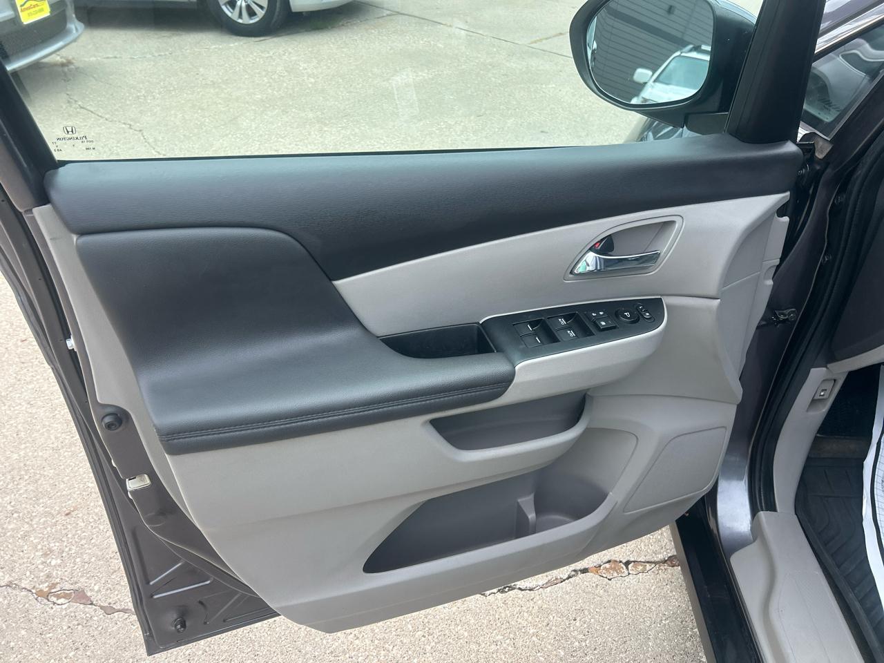 Honda Odyssey 5dr SE 2016