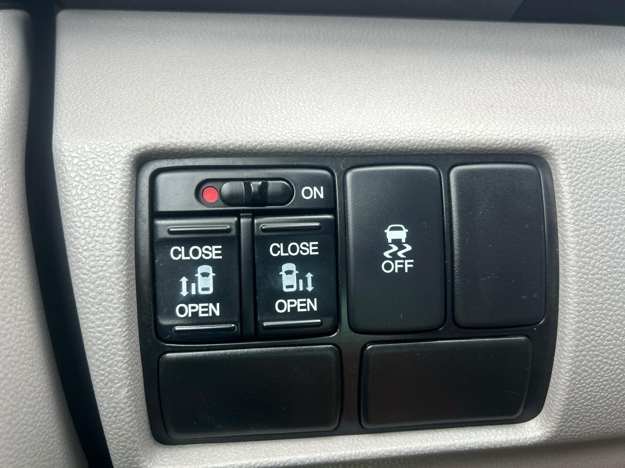 Honda Odyssey 5dr SE 2016