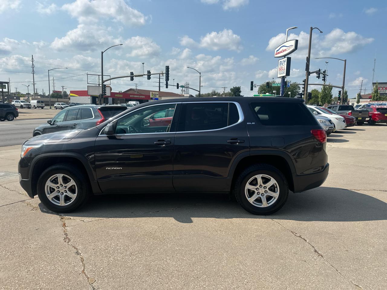 GMC Acadia FWD 4dr SLE w/SLE-1 2017