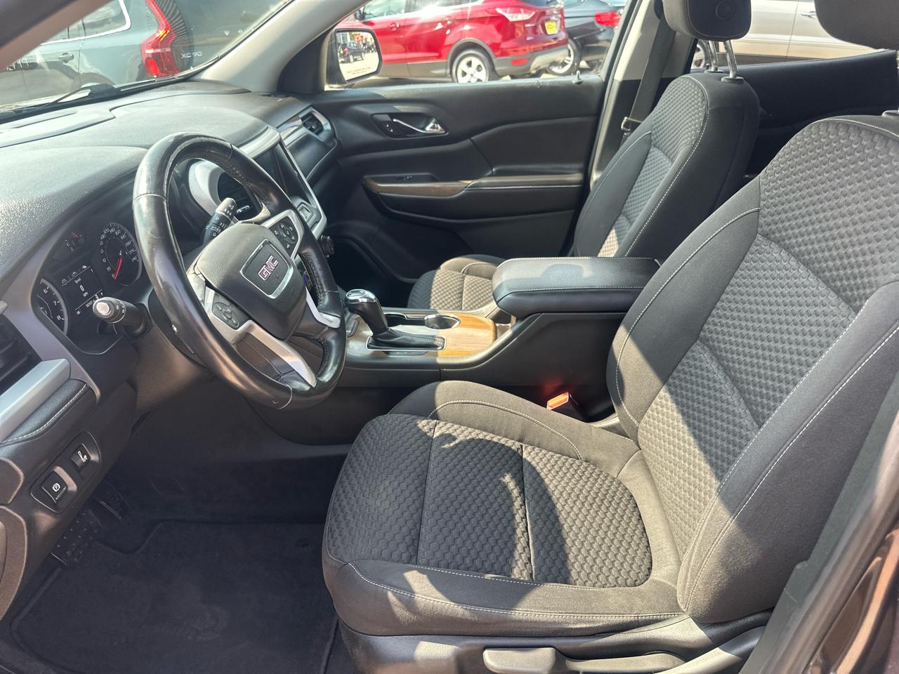 GMC Acadia FWD 4dr SLE w/SLE-1 2017