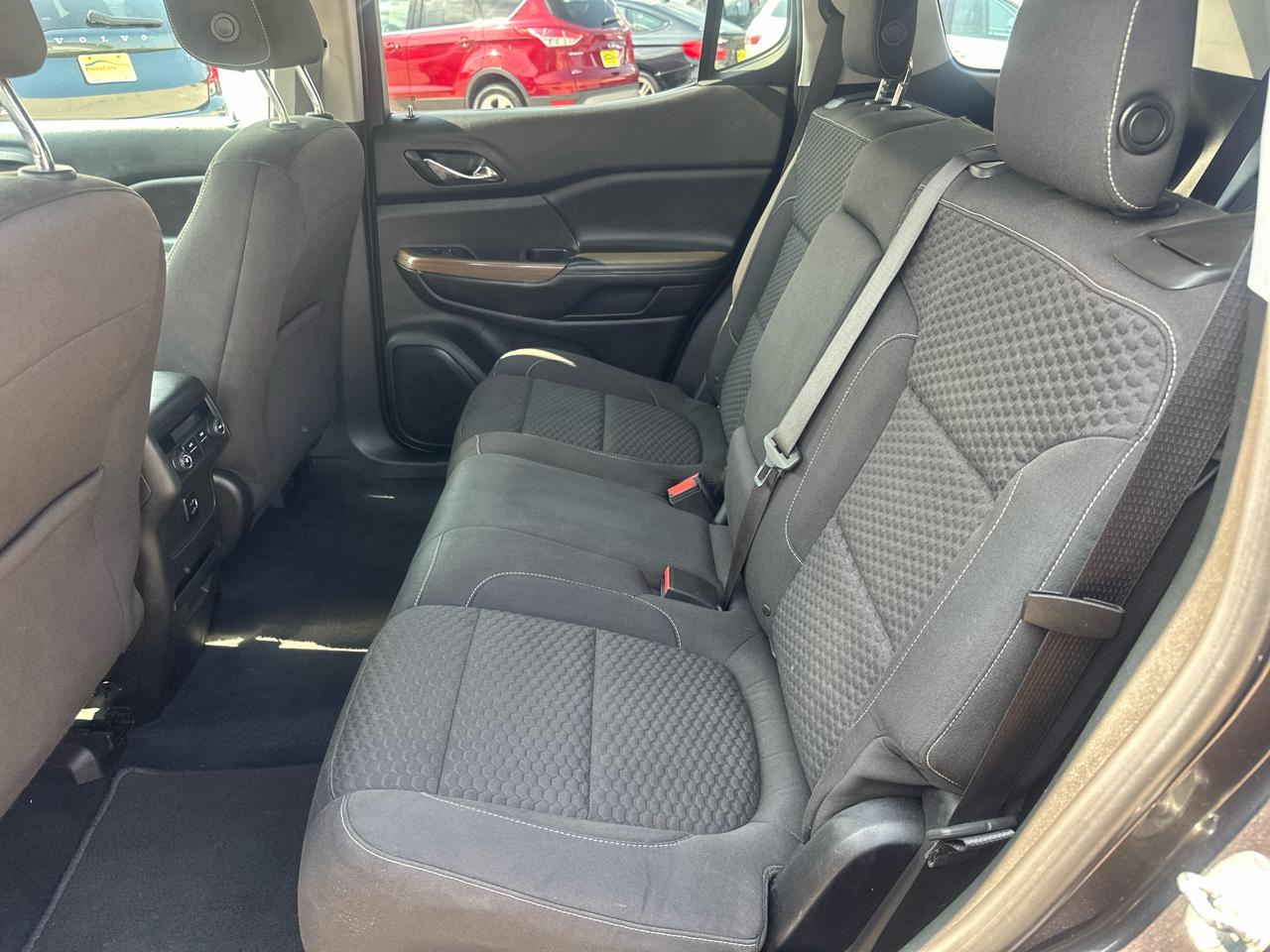 GMC Acadia FWD 4dr SLE w/SLE-1 2017