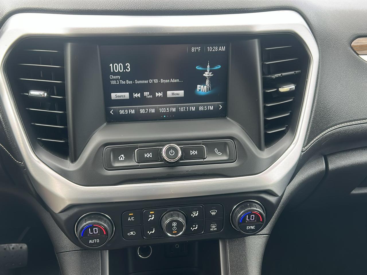 GMC Acadia FWD 4dr SLE w/SLE-1 2017