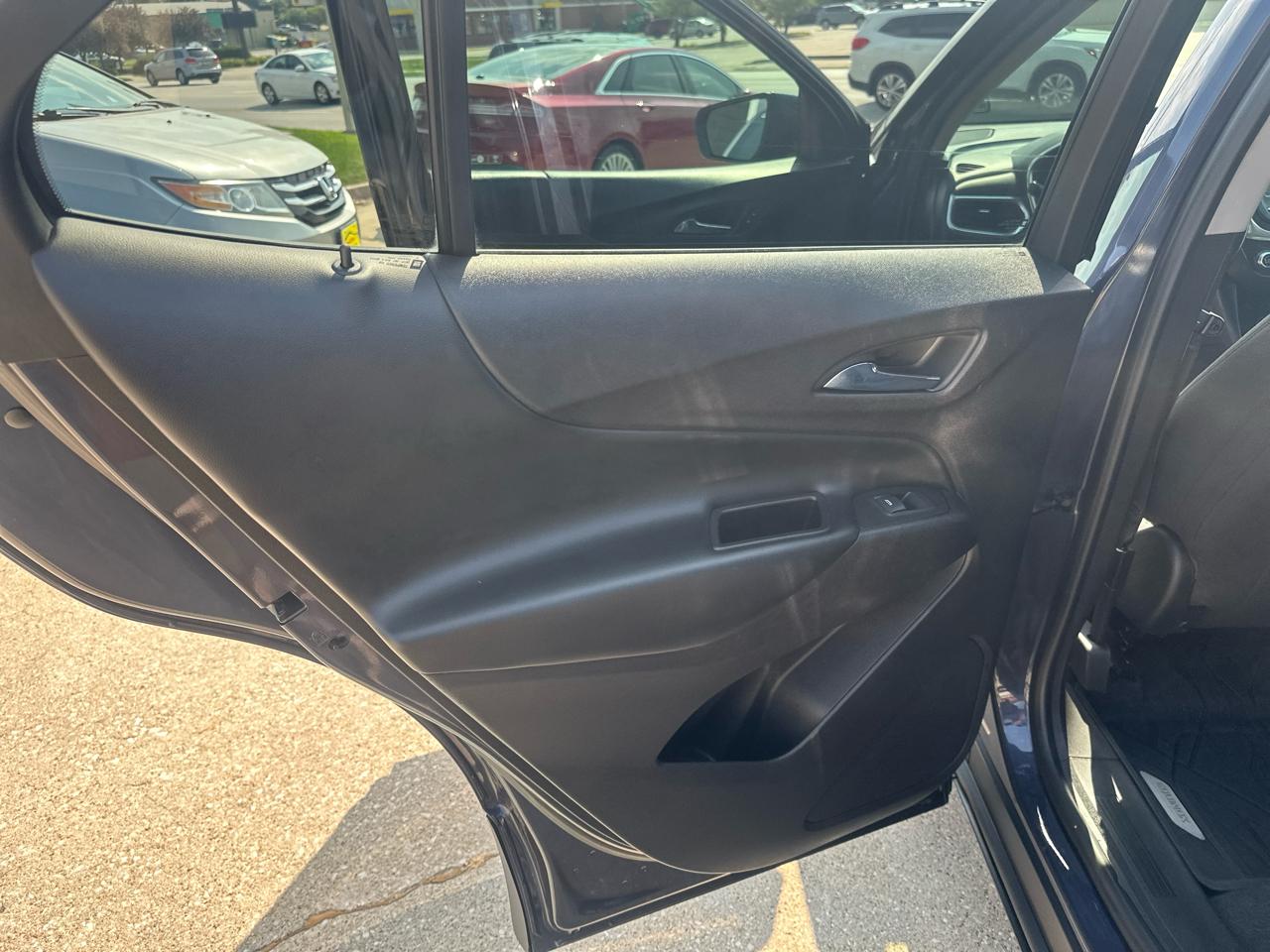 Chevrolet Equinox AWD 4dr LT w/1LT 2018